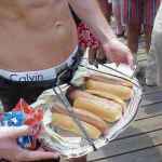 Mīļās sievietes, vai tad Jums negaršo šāds hot dogs? ;) Tas tiešām ir garšīgs, r…